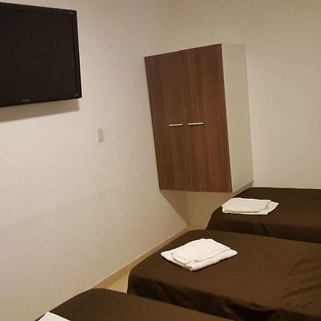 Apart Temporario Saenz Pena Apartment Президенсия Роке Саенс Пеня Екстериор снимка