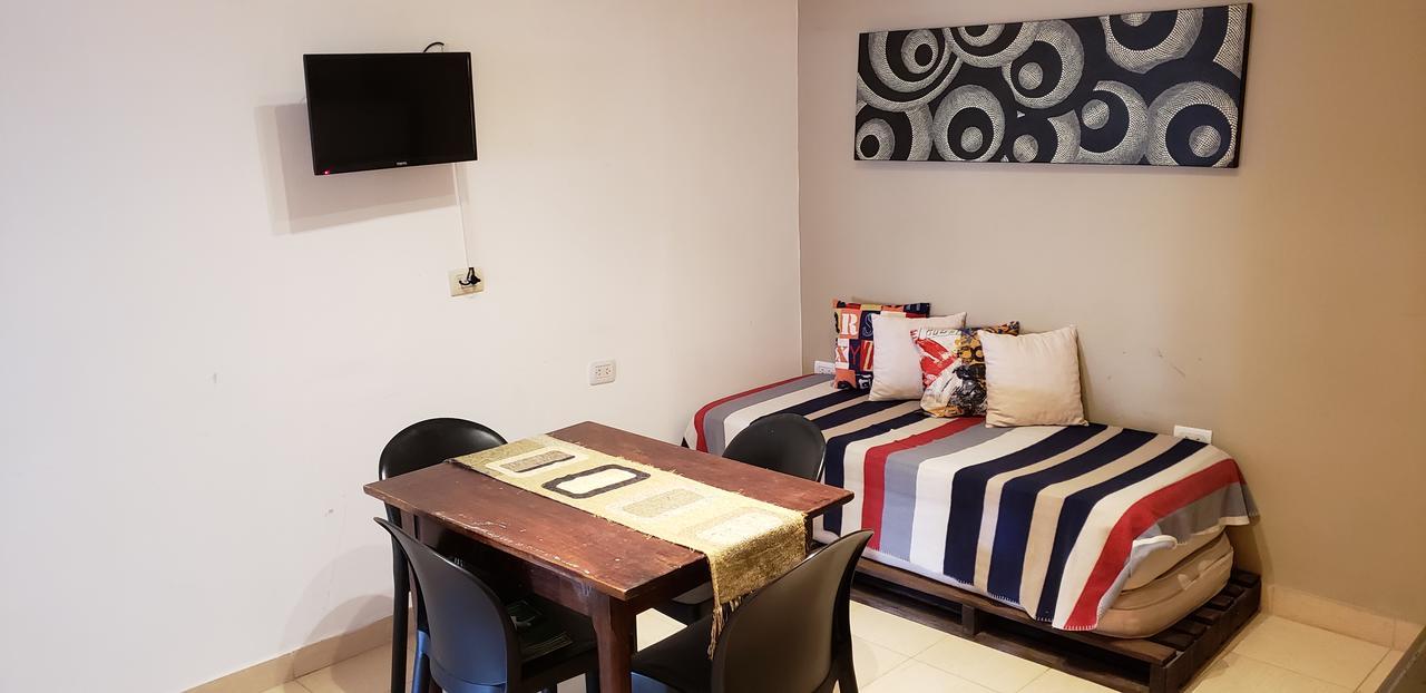 Apart Temporario Saenz Pena Apartment Президенсия Роке Саенс Пеня Екстериор снимка